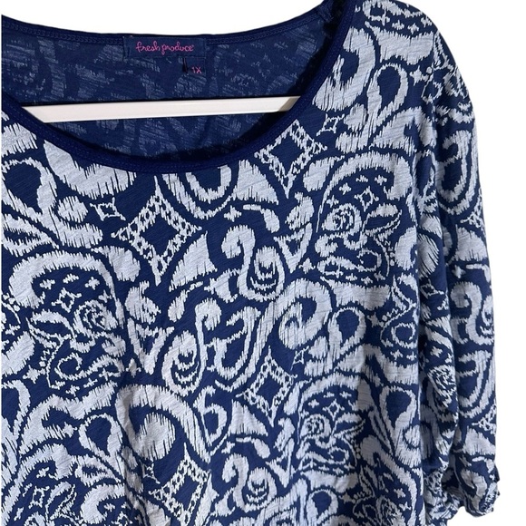 Fresh Produce | Womens Tunic Top | Large Paisley Design | Dark Blue | Size 1X - Picture 2 of 5